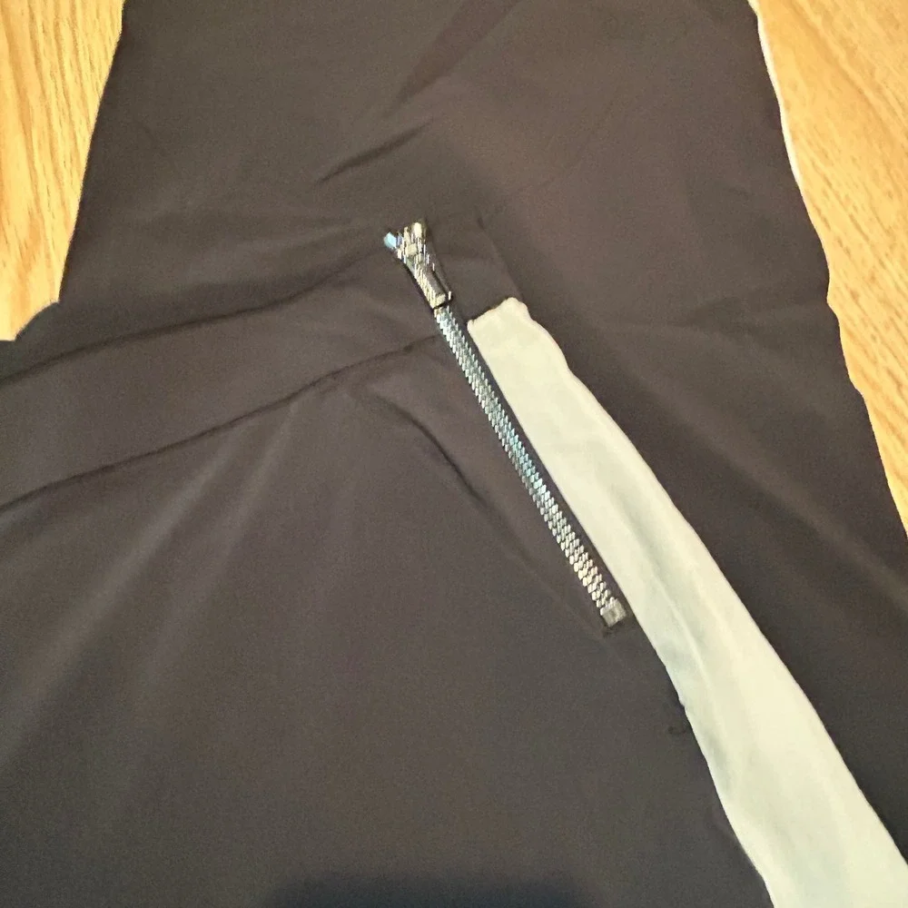 Athleta Black Wide Leg Side Stripe Track Pants Zipper Detail Womens 10 - Picture 3 of 5